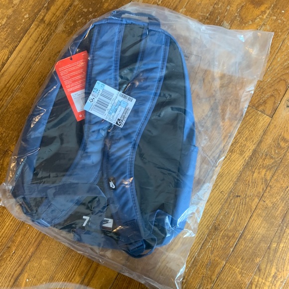 NWT Nike elemental 2.0 Navy backpack - Picture 3 of 4
